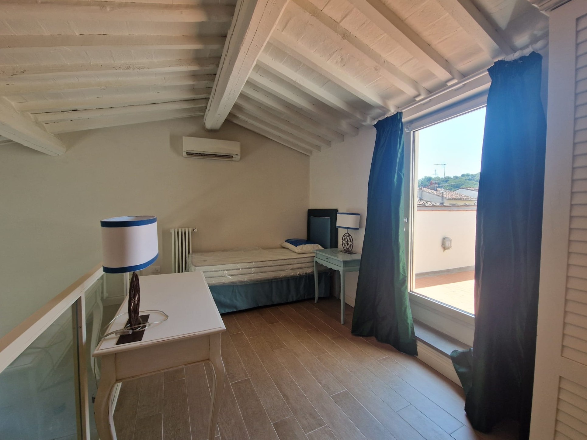 Piazza de' Nerli (N203)