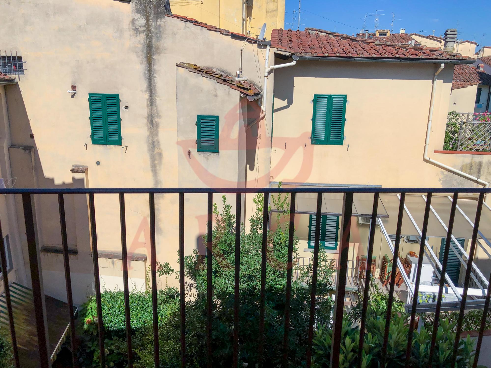 Piazza de' Nerli (N205)