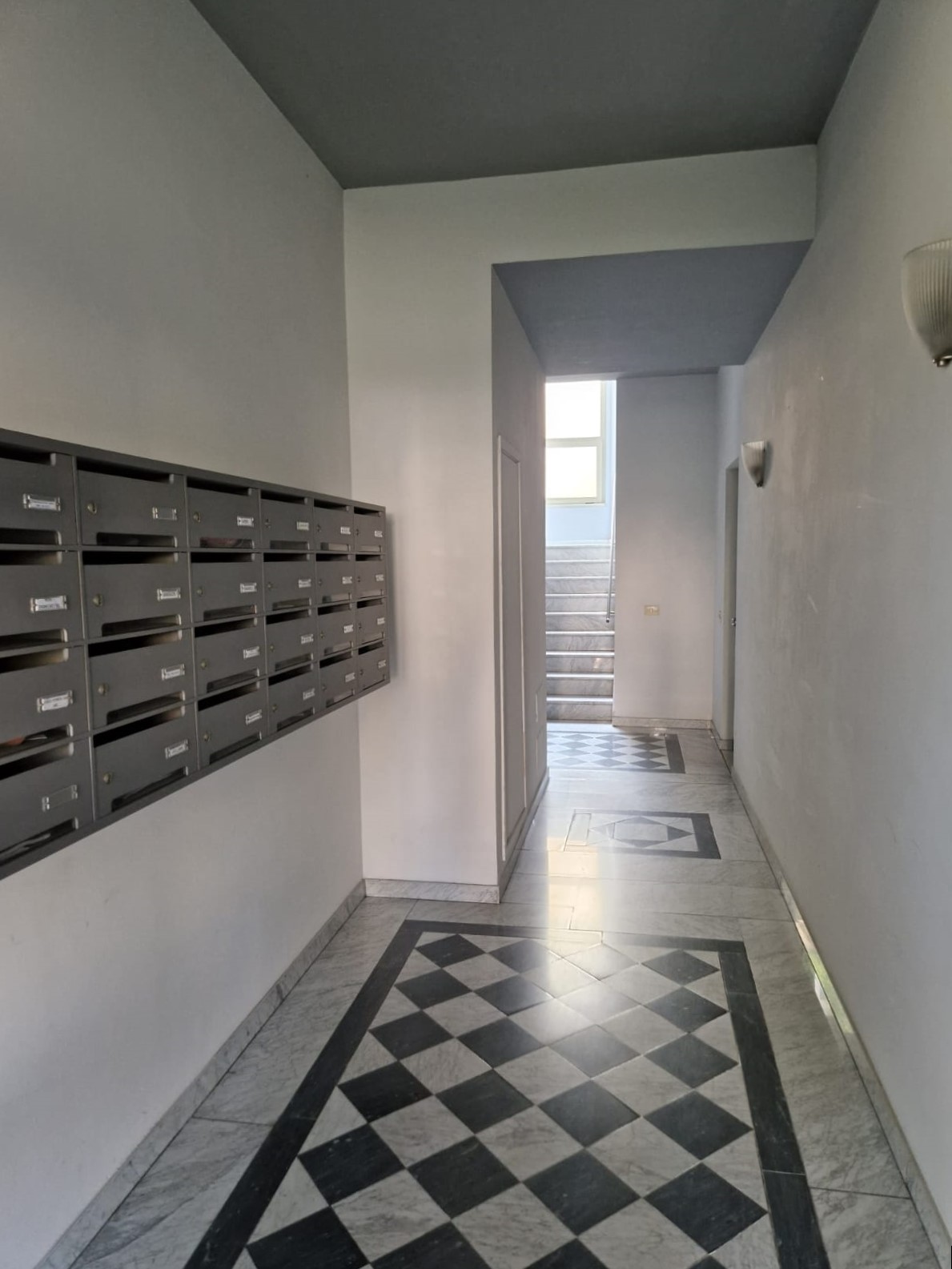 Piazza Libertà (pressi-504)